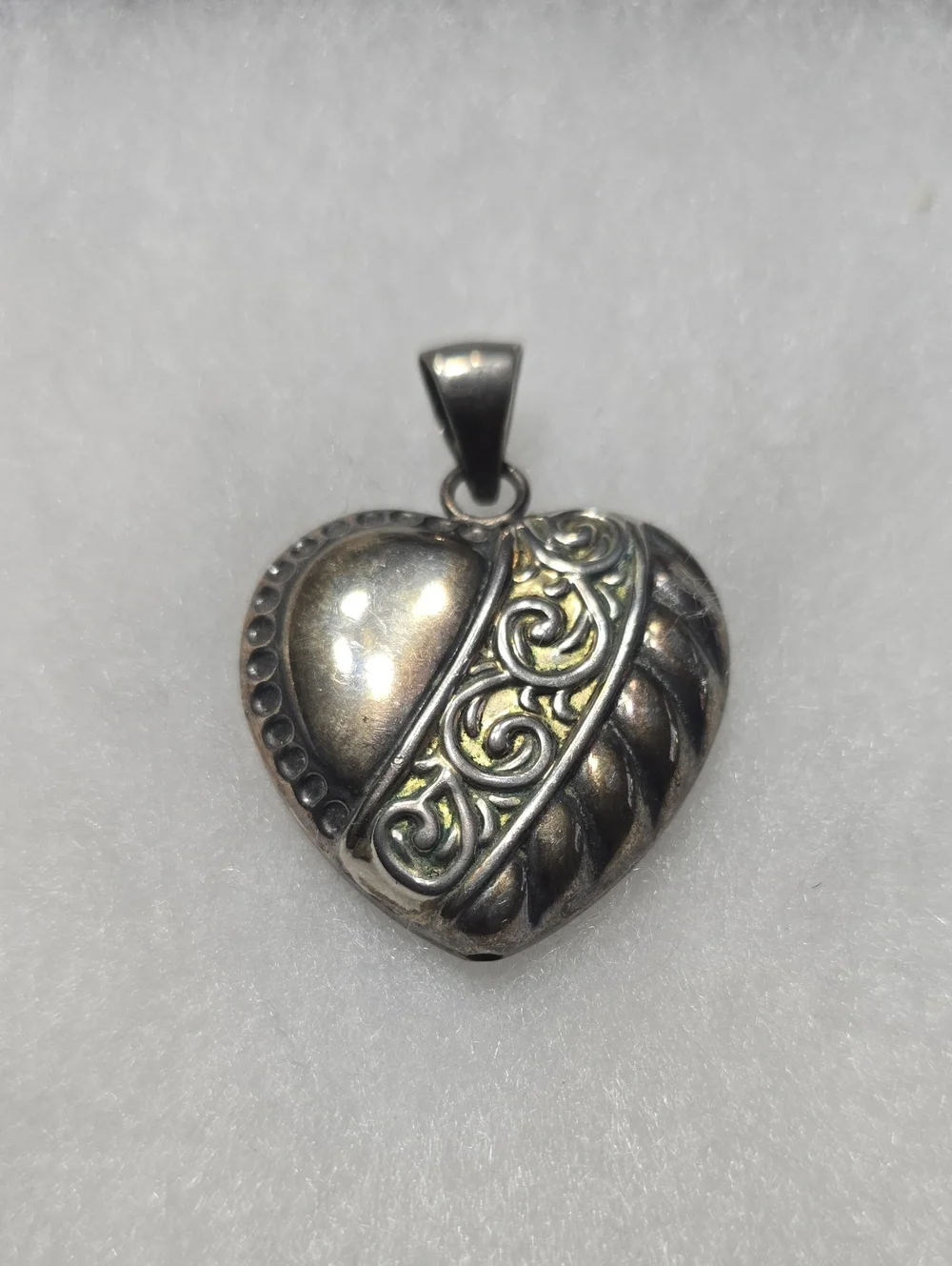 Sterling Silver Heart Pendant Necklace - Vintage-Inspired
